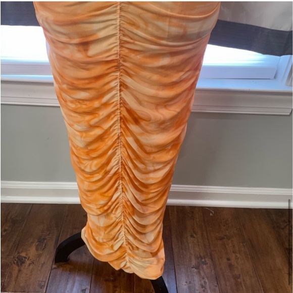 NWT House of Harlow 1960 Midi Orange Tie-Dye Sleeveless Ruched Dress Siz… - Picture 7 of 11